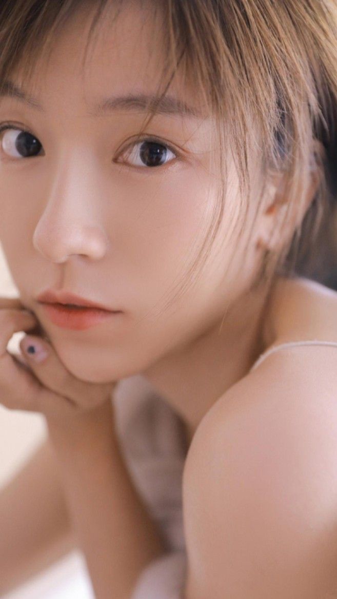 文化大革命期間，我是知青，我在鄉下的打穀場、草垛、田間、河邊、床上，不斷射精，不斷做愛。